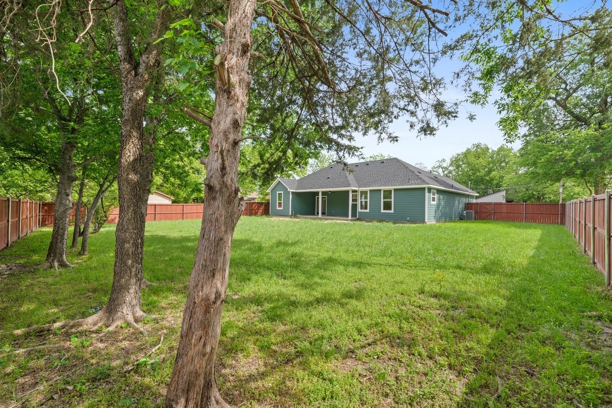2822 Anderson Street Greenville TX 75401