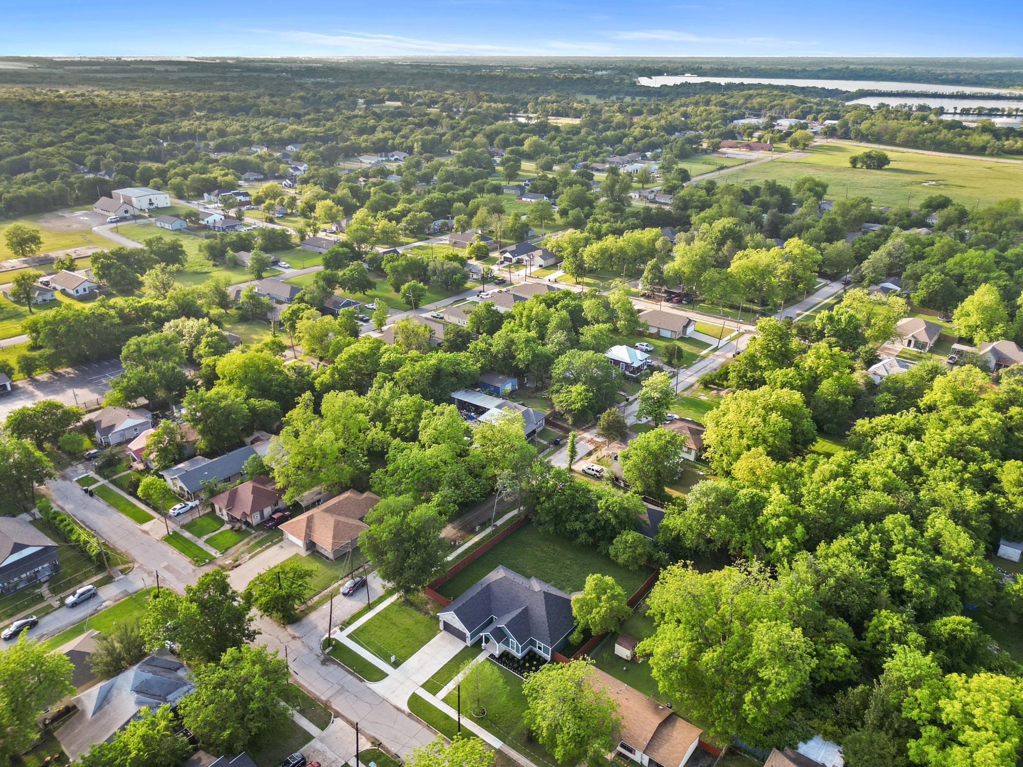 2822 Anderson Street Greenville TX 75401