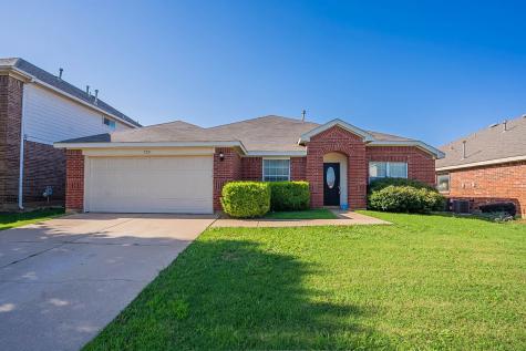 524 Richmond Park Lane Fort Worth TX 76140