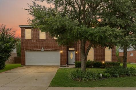 7704 Swan Park Drive Denton TX 76210