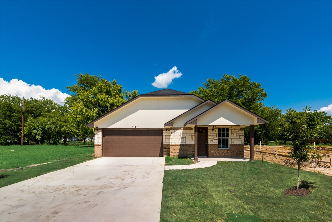 313 Runnells Street Terrell TX 75160