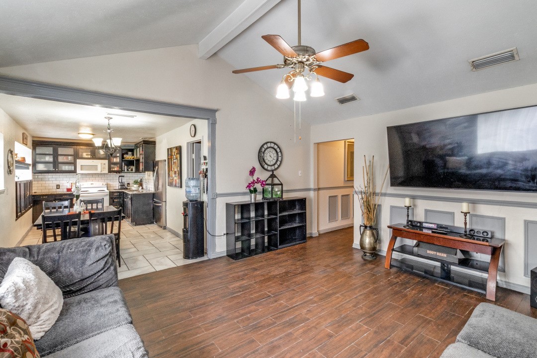 512 Sesame Drive Mesquite TX 75149