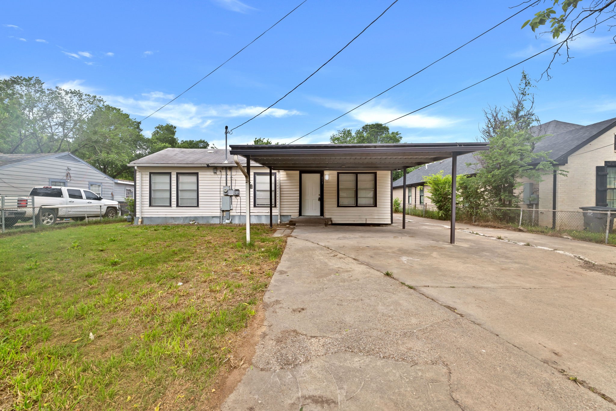 613 Cheyenne Road Dallas TX 75217