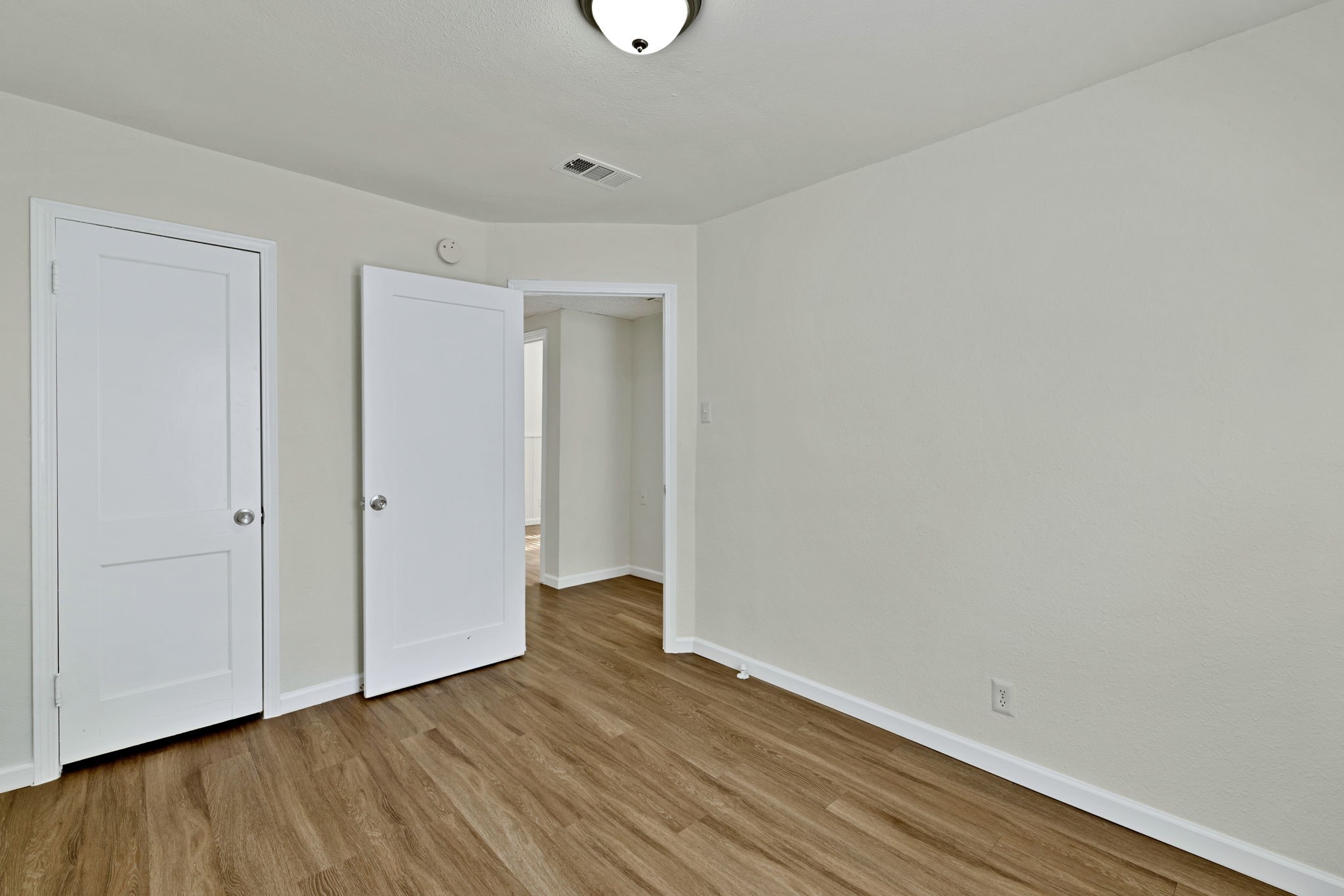 613 Cheyenne Road Dallas TX 75217