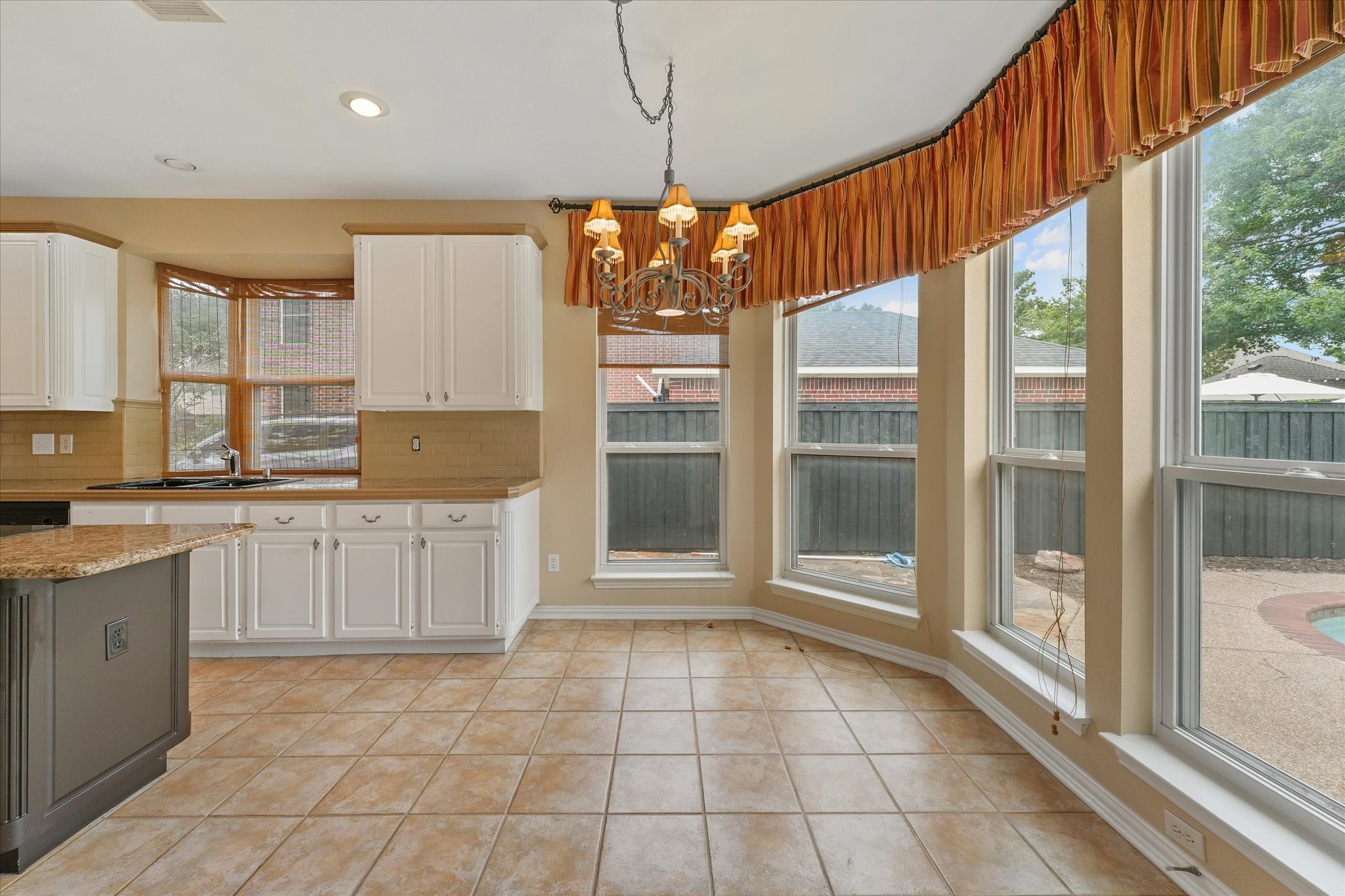 525 Springhill Drive Hurst TX 76054