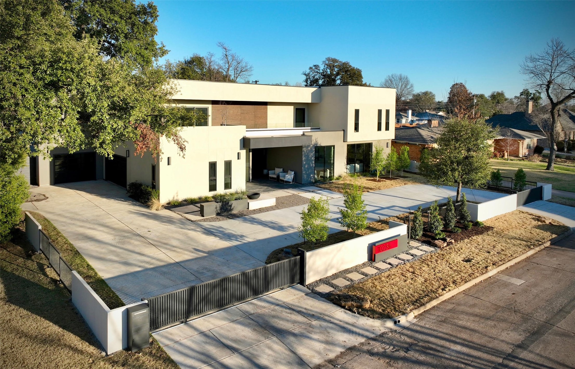 10236 Crestover Drive Dallas TX 75229