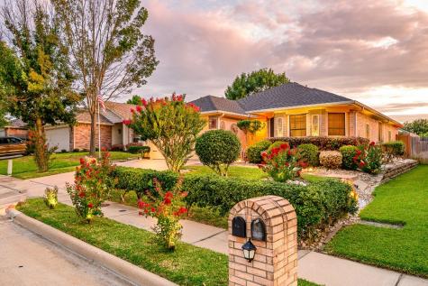 5661 Hunters Bend Lane Dallas TX 75249