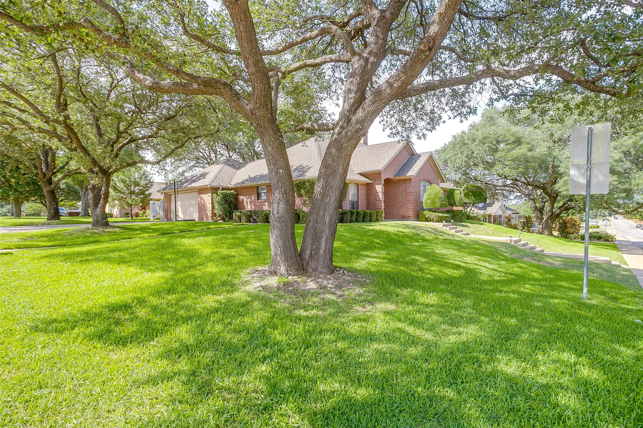 709 Berkley Drive Cleburne TX 76033