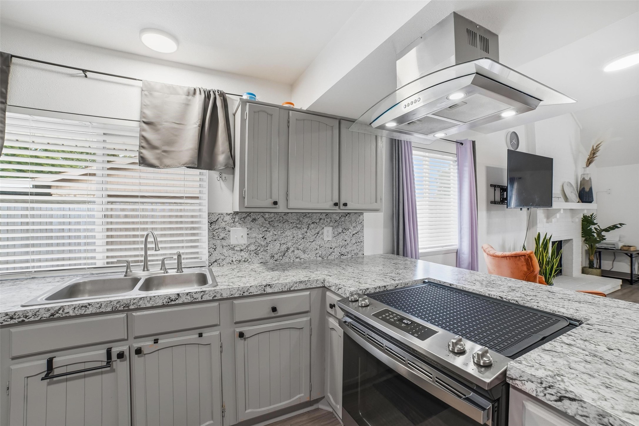 2821 Lancer Lane Garland TX 75044