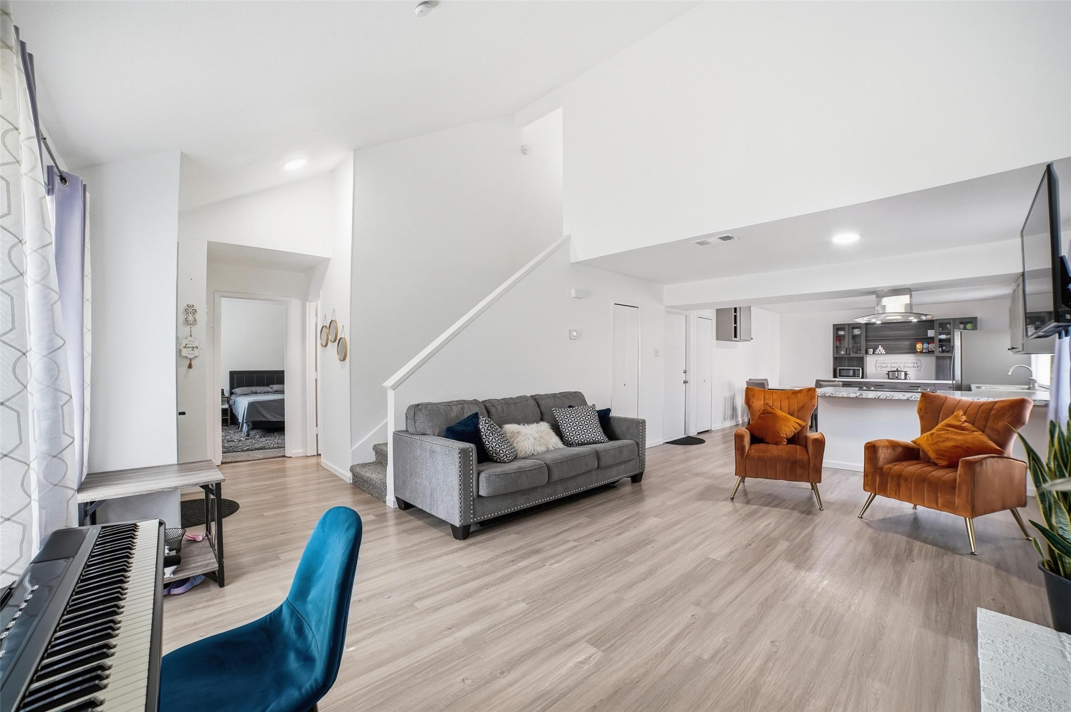 2821 Lancer Lane Garland TX 75044
