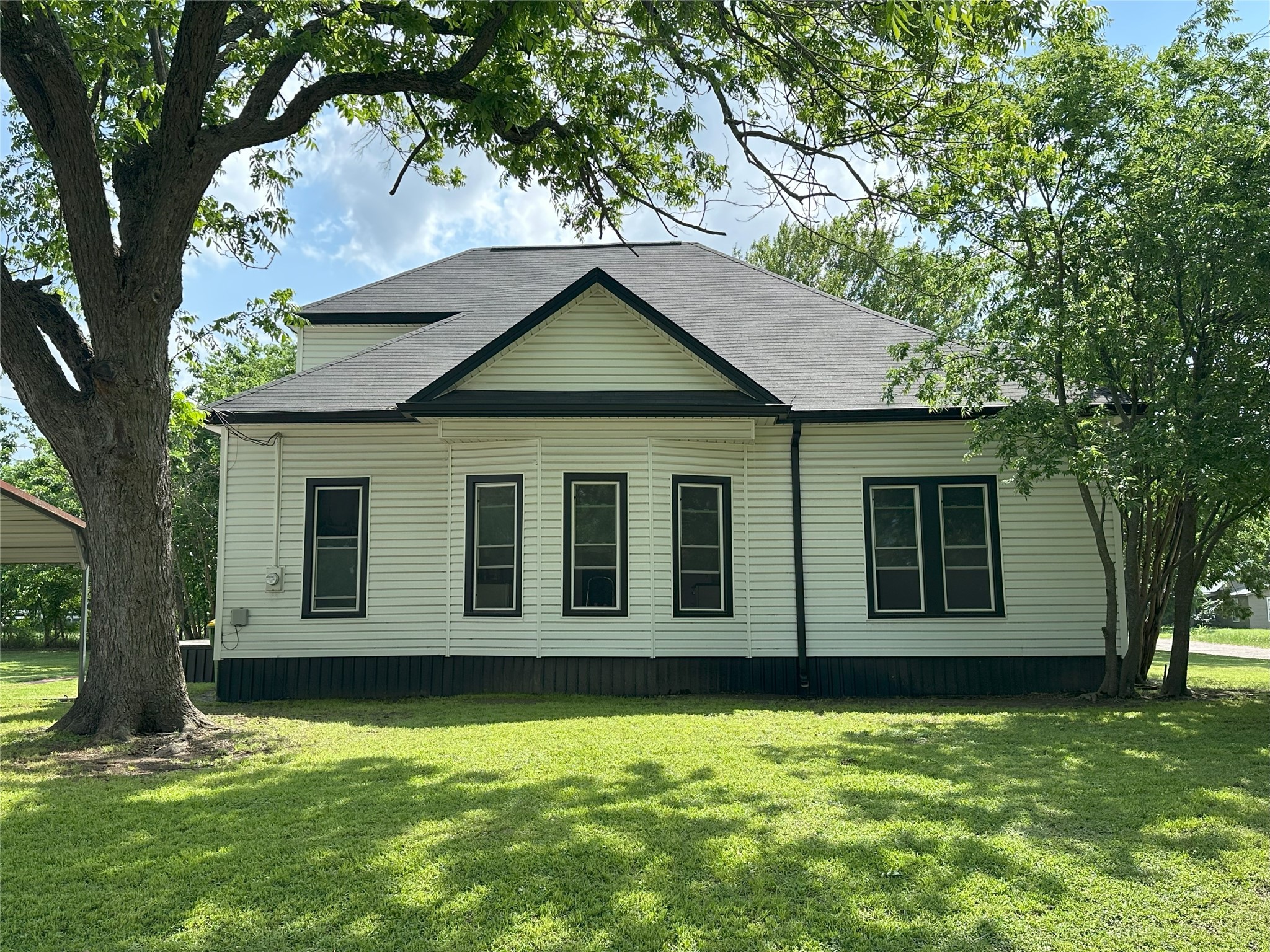 506 NE 3rd Street Hubbard TX 76648