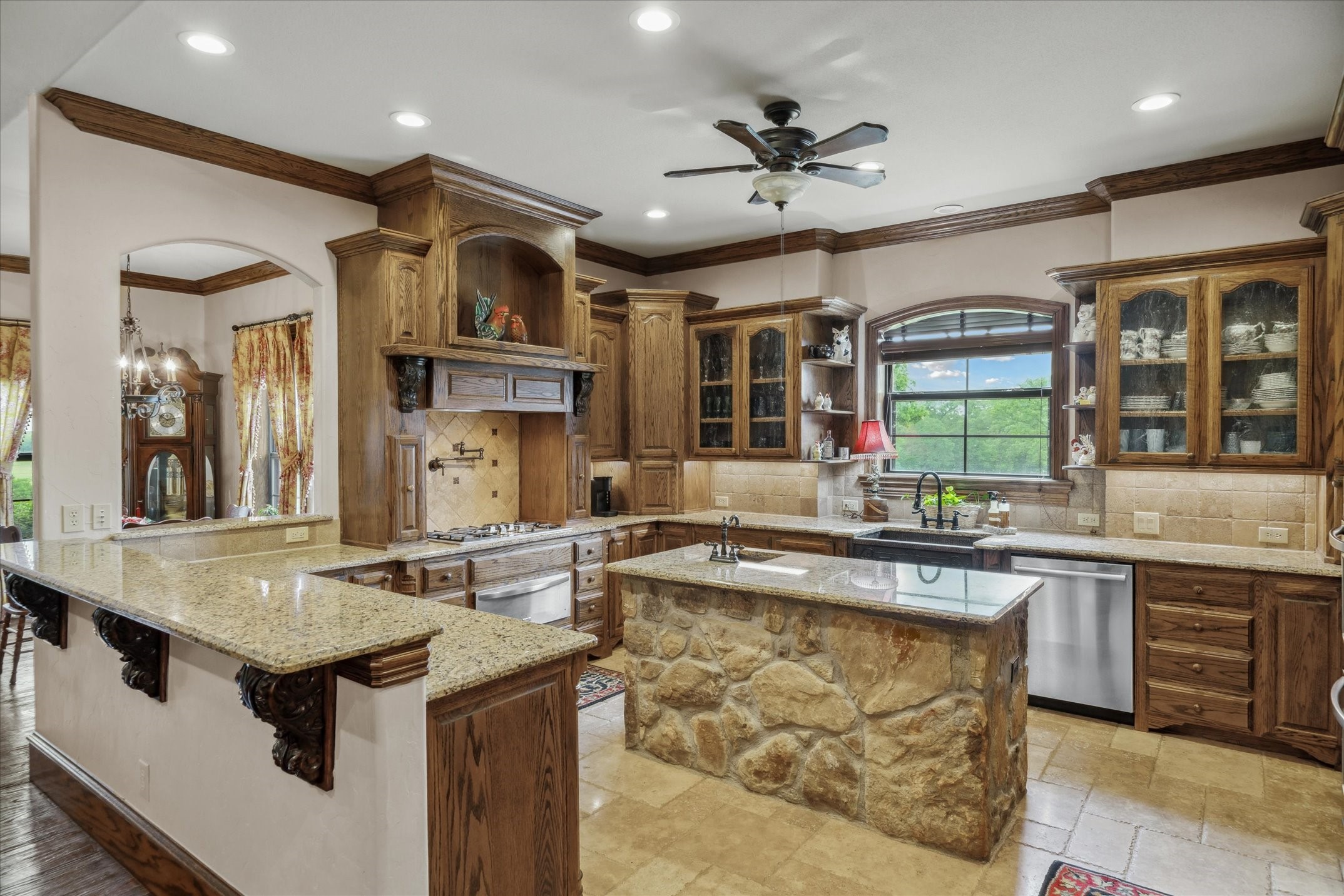 450 Private Road 5815 Grand Saline TX 75140