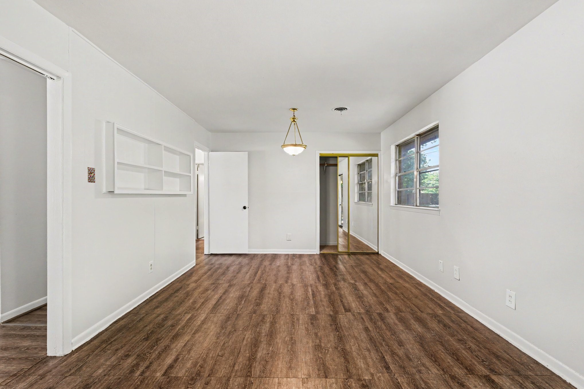 60 Somerset Terrace Bedford TX 76022