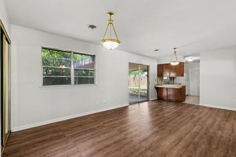 60 Somerset Terrace Bedford TX 76022