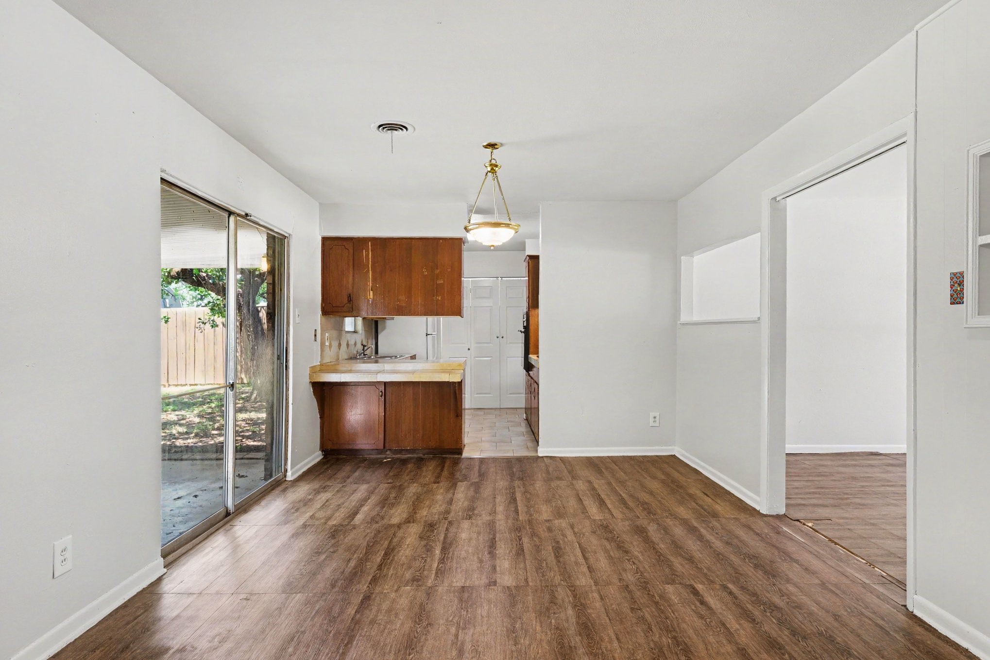 60 Somerset Terrace Bedford TX 76022