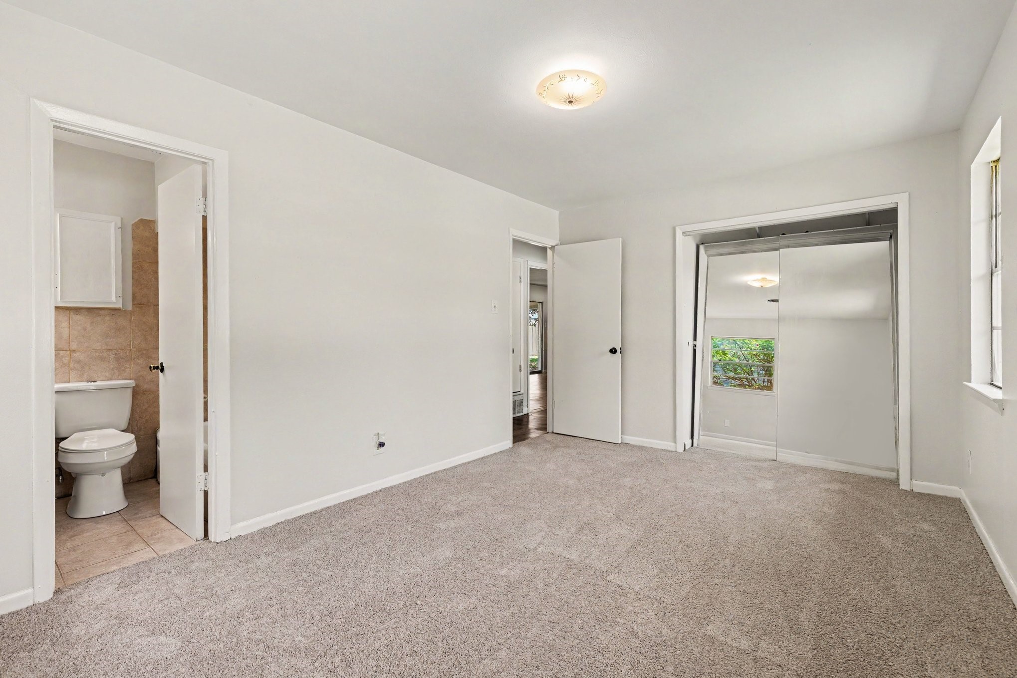 60 Somerset Terrace Bedford TX 76022