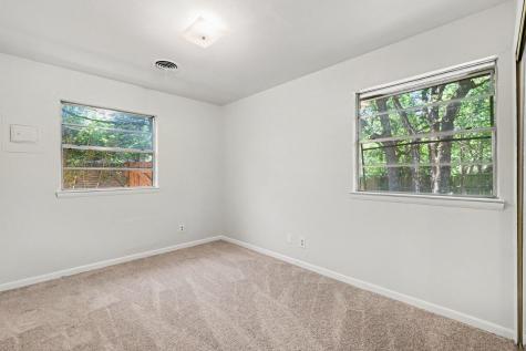 60 Somerset Terrace Bedford TX 76022