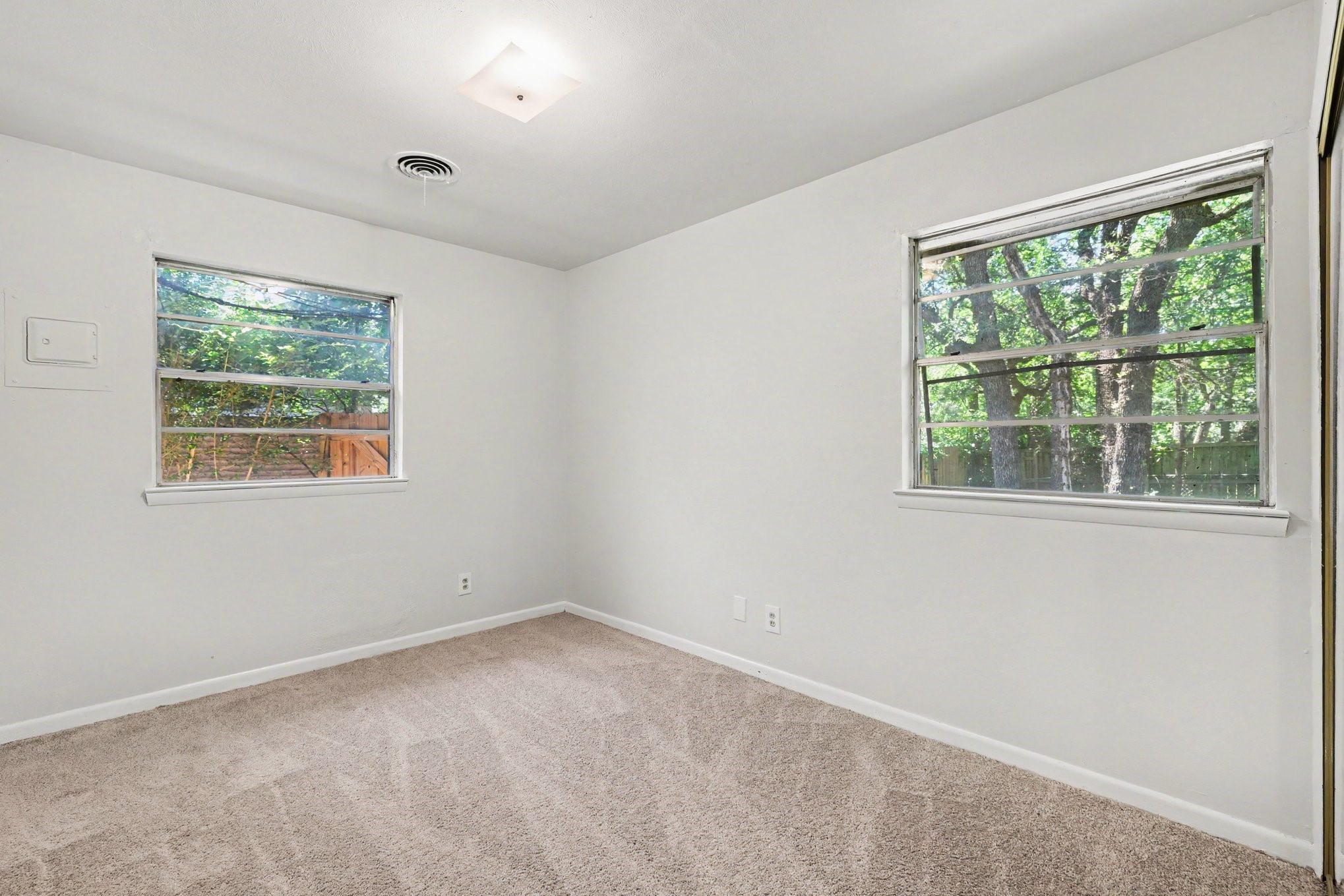 60 Somerset Terrace Bedford TX 76022