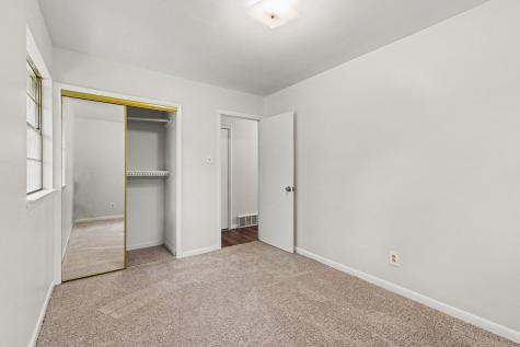 60 Somerset Terrace Bedford TX 76022