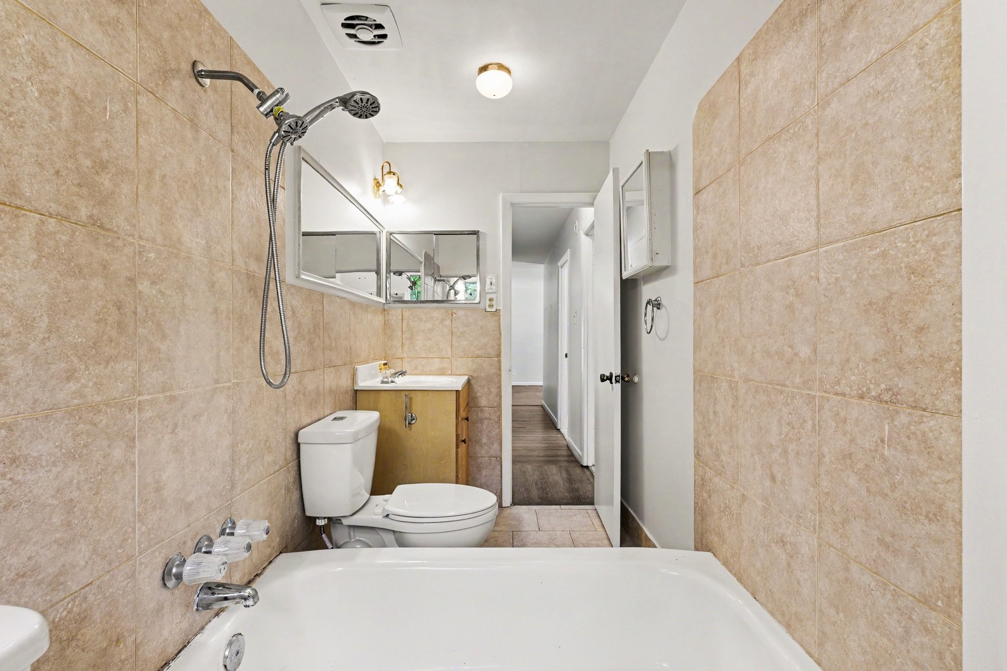 60 Somerset Terrace Bedford TX 76022