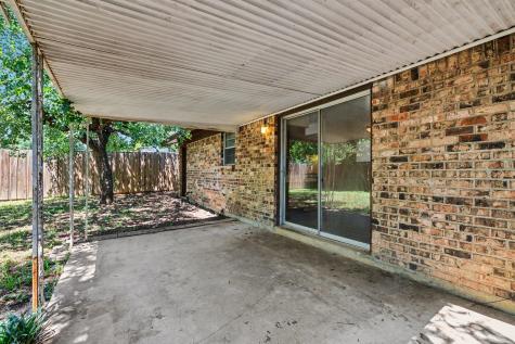 60 Somerset Terrace Bedford TX 76022