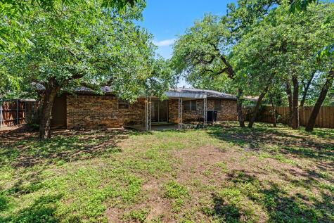 60 Somerset Terrace Bedford TX 76022