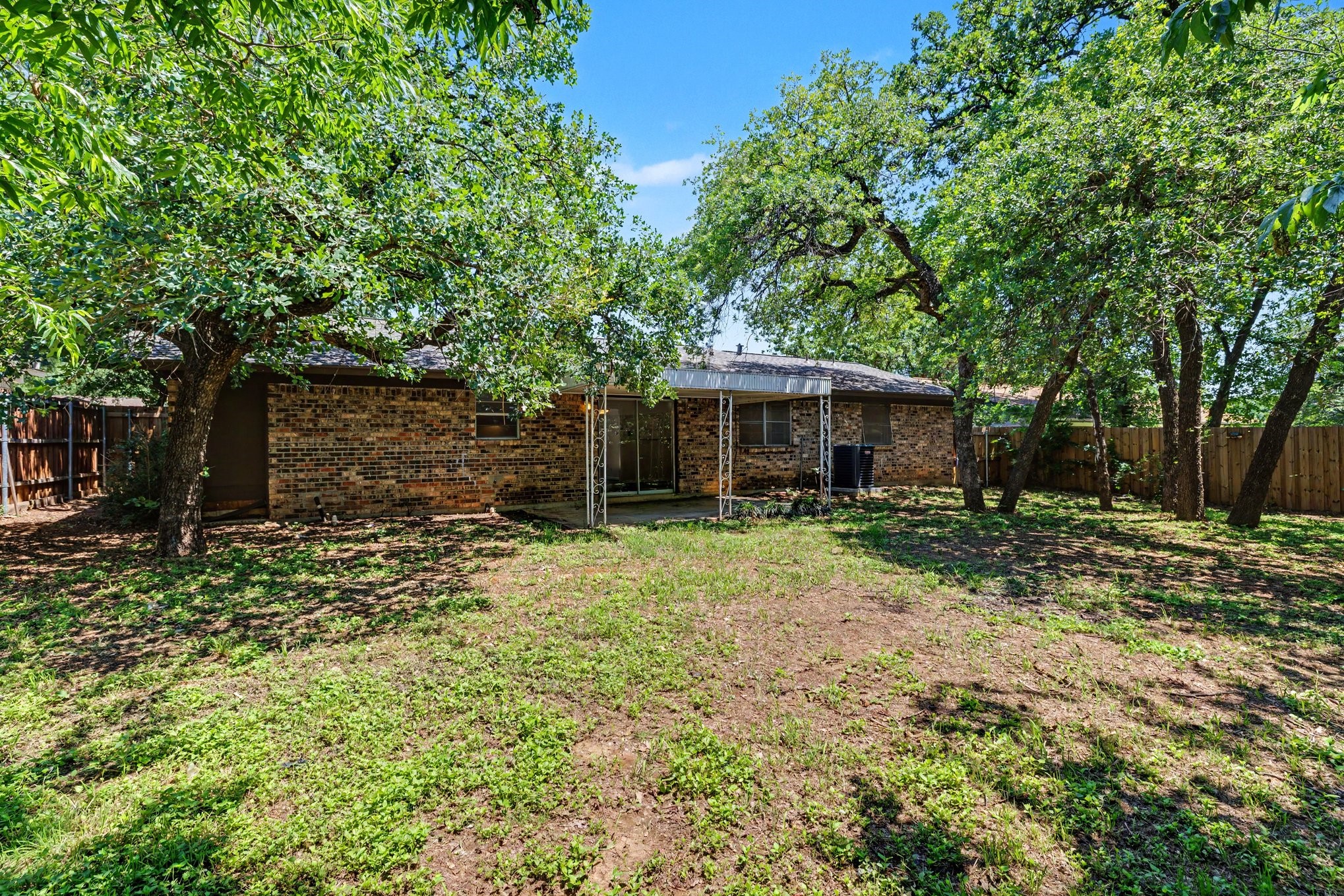 60 Somerset Terrace Bedford TX 76022