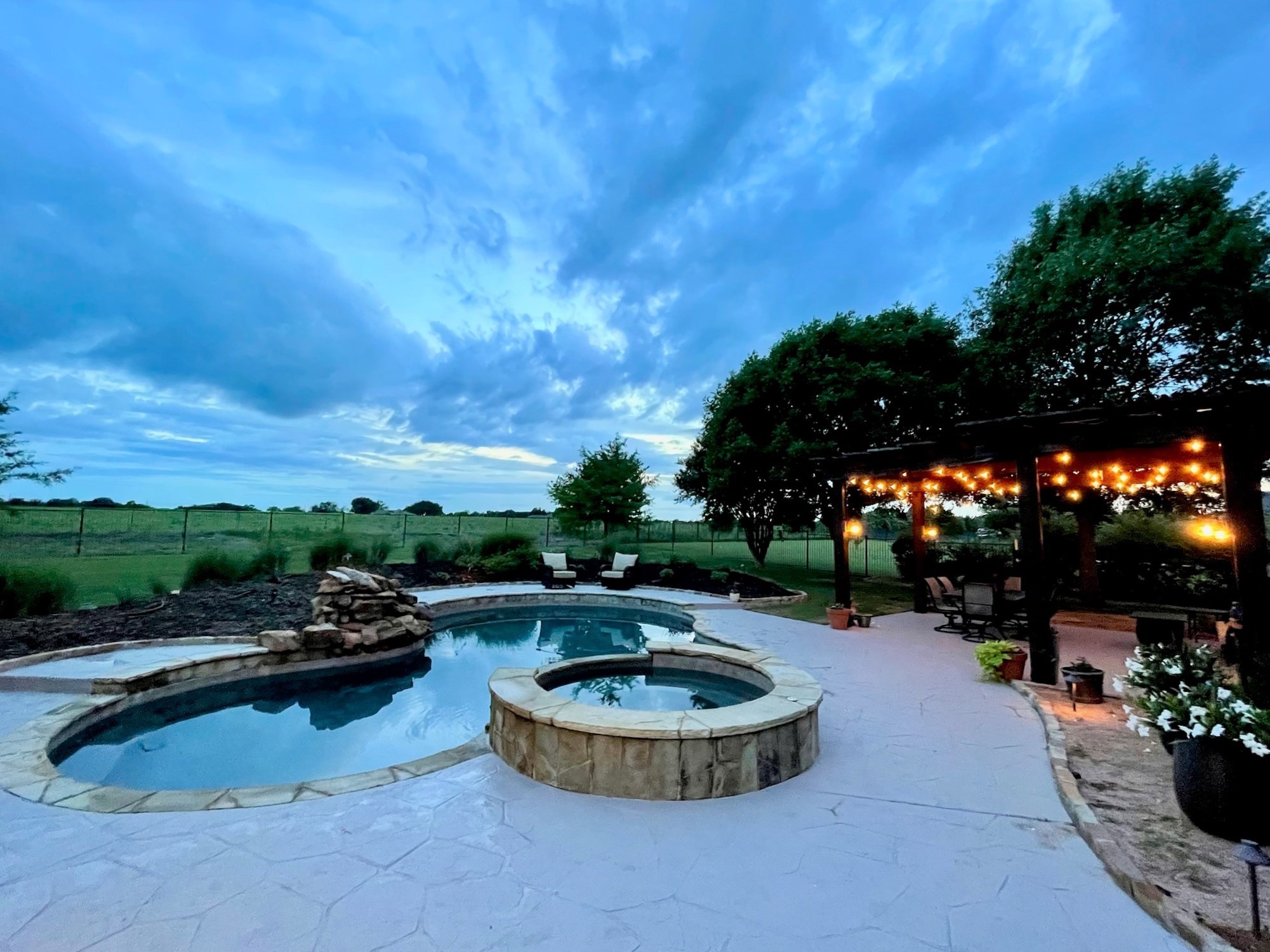 164 Stoneleigh Drive Heath TX 75032