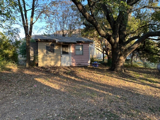 306 Bounding Main Street Gun Barrel City TX 75156