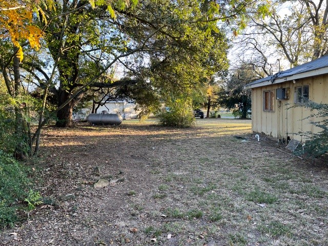 306 Bounding Main Street Gun Barrel City TX 75156