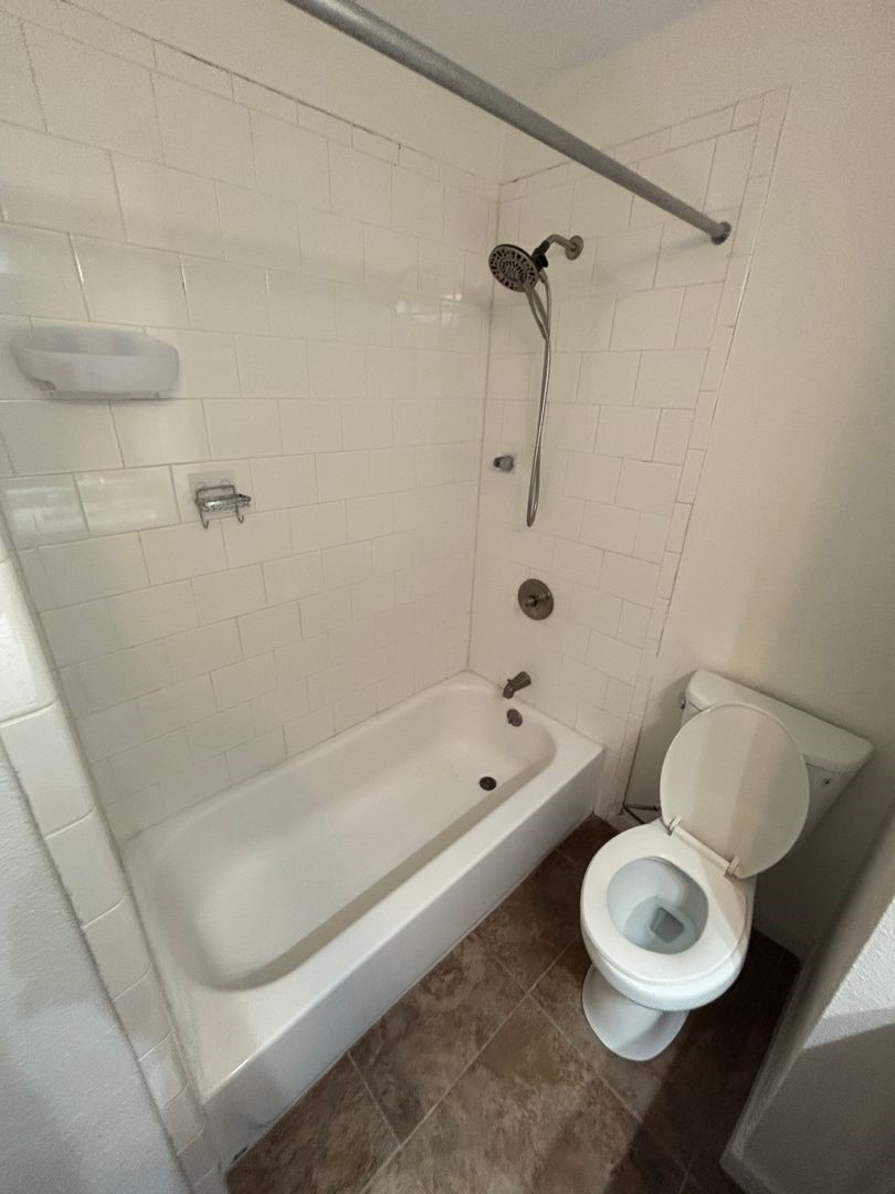 2113 Via Del Norte Carrollton TX 75006