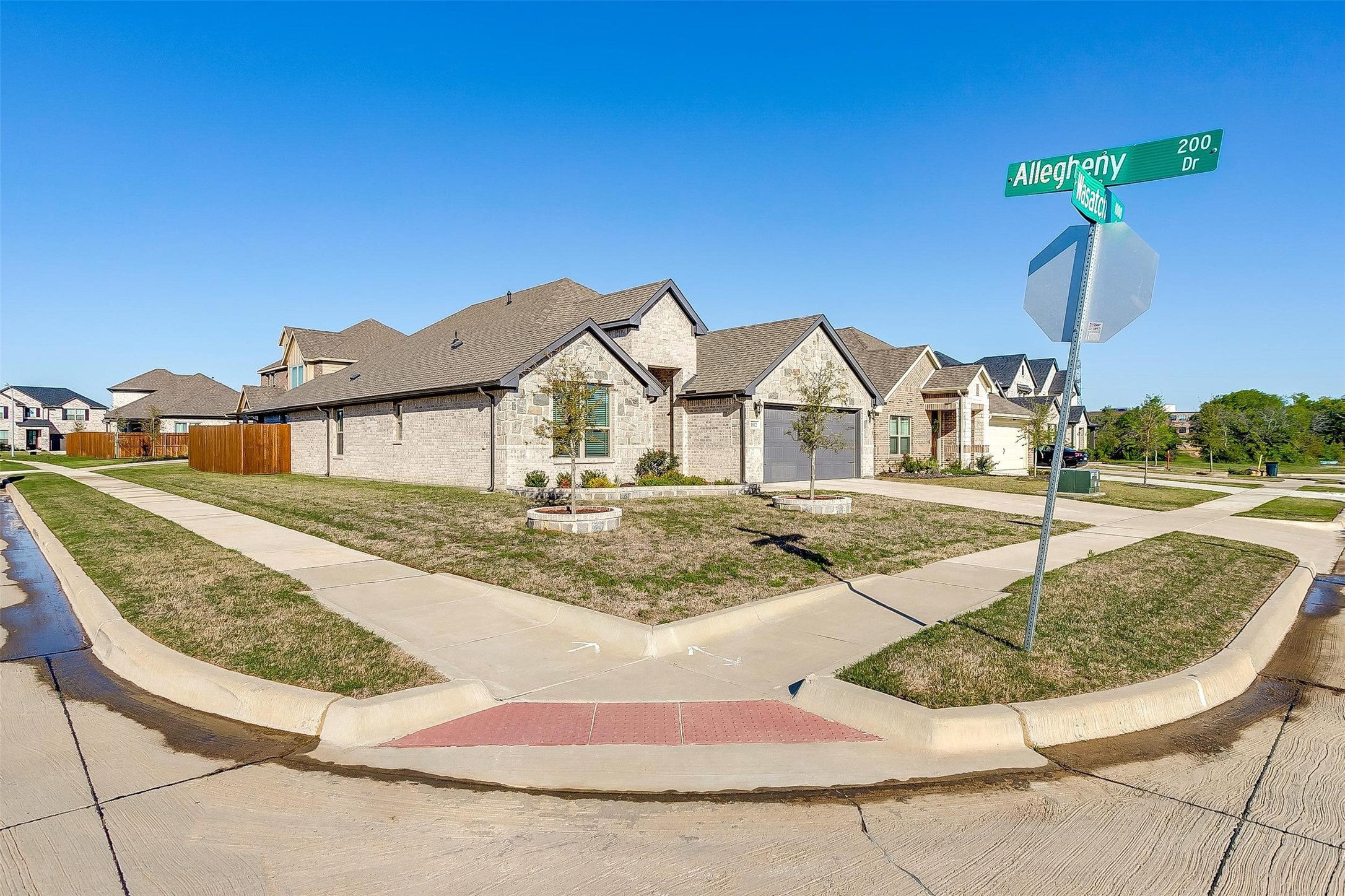 1012 Wasatch Court Burleson TX 76028