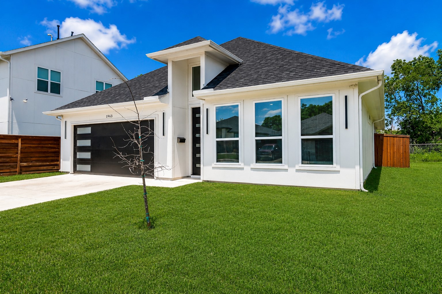 1963 Dennison Street Dallas TX 75212