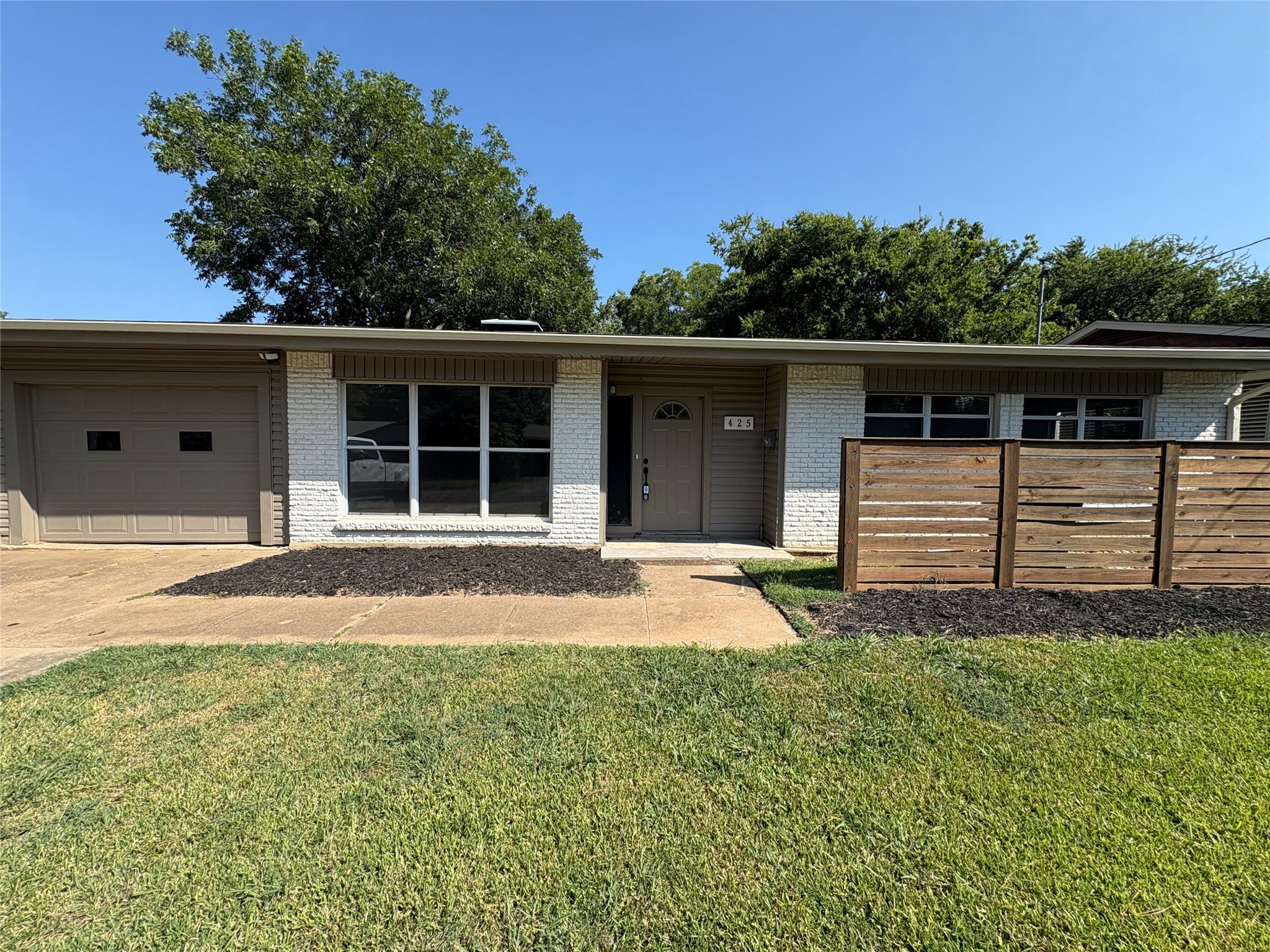 425 W Lamberth Road Sherman TX 75092