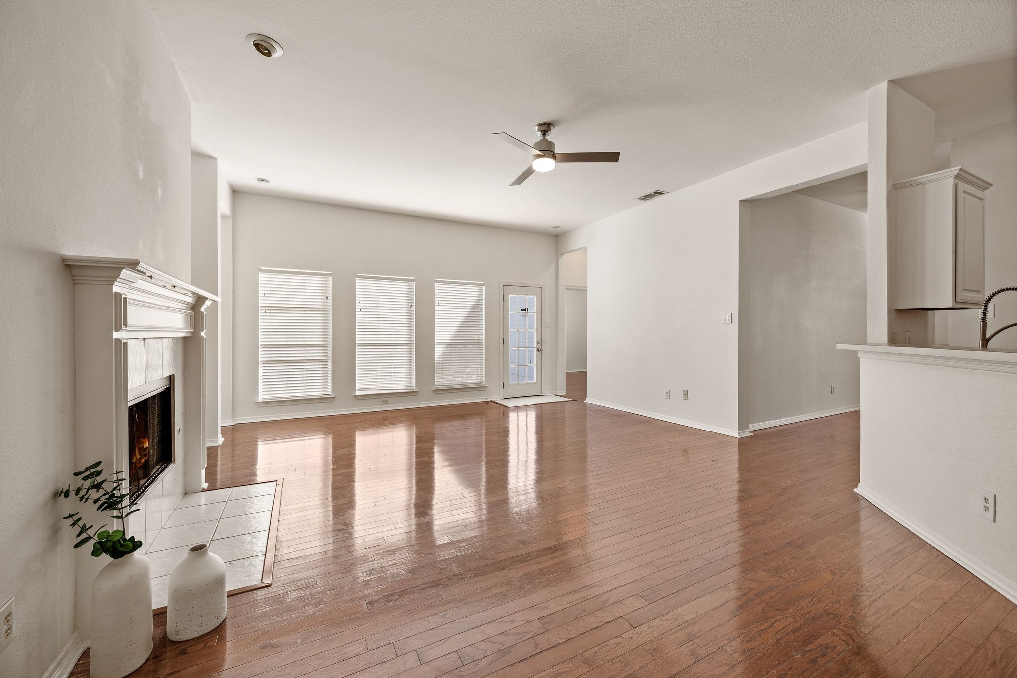1712 Imperial Drive Carrollton TX 75007