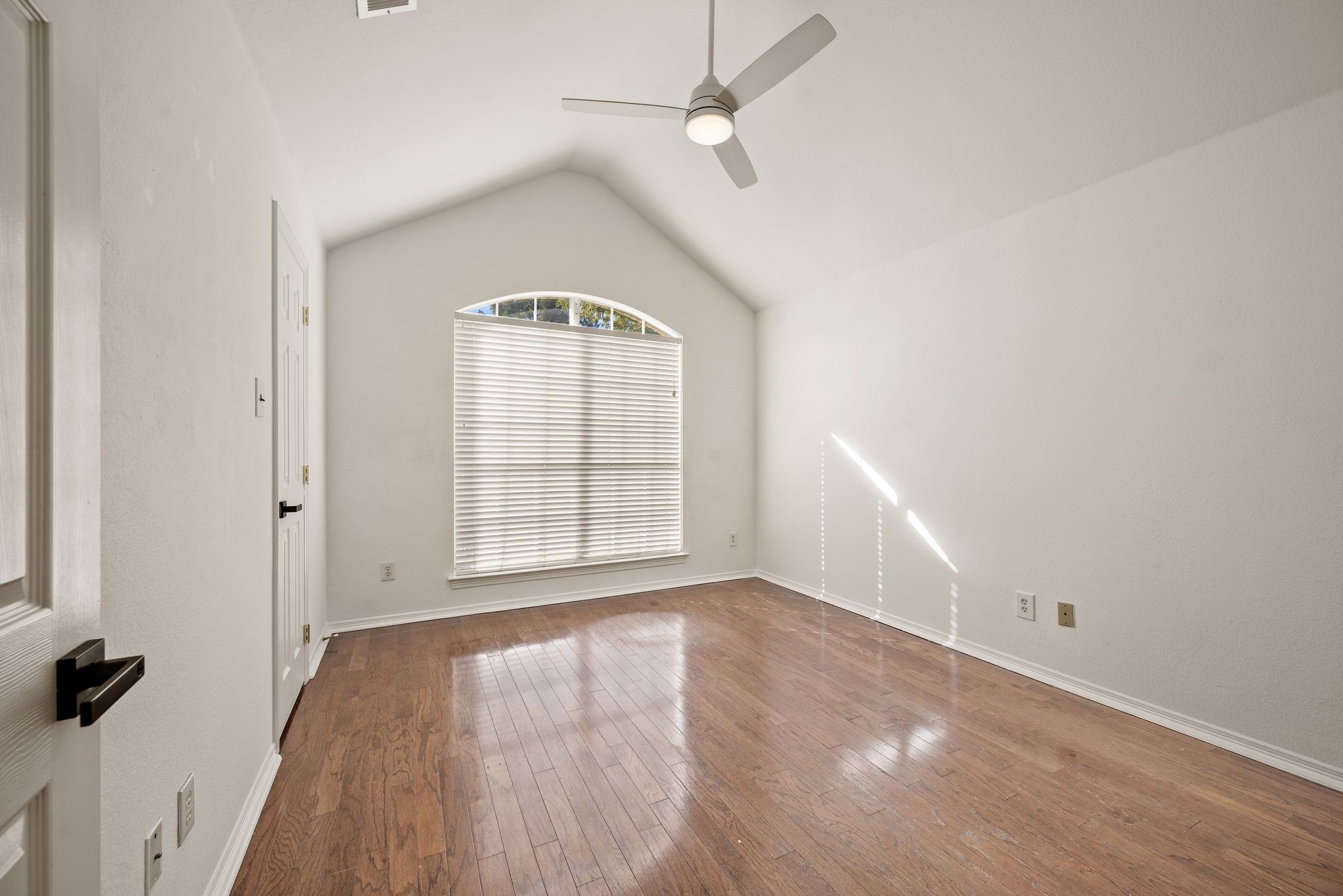 1712 Imperial Drive Carrollton TX 75007