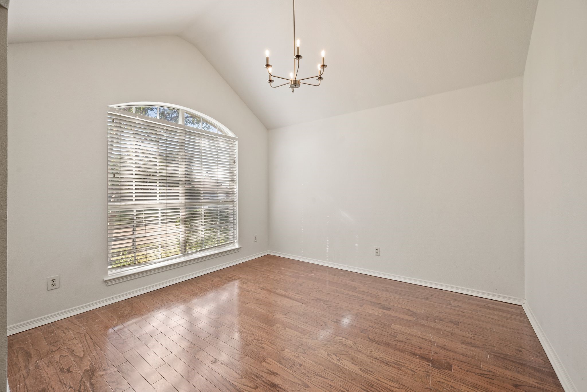 1712 Imperial Drive Carrollton TX 75007
