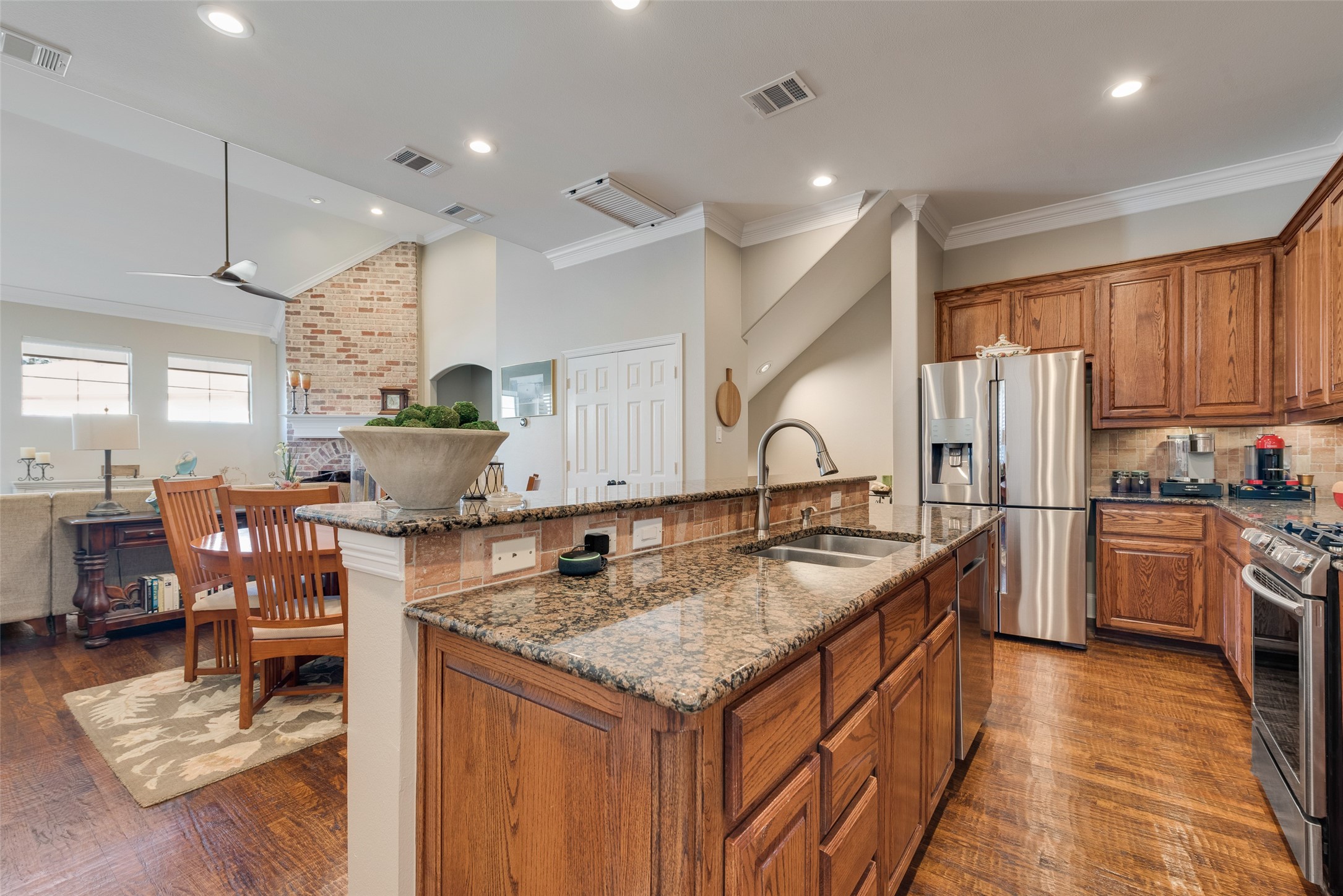 18115 Frankford Lakes Circle Dallas TX 75252