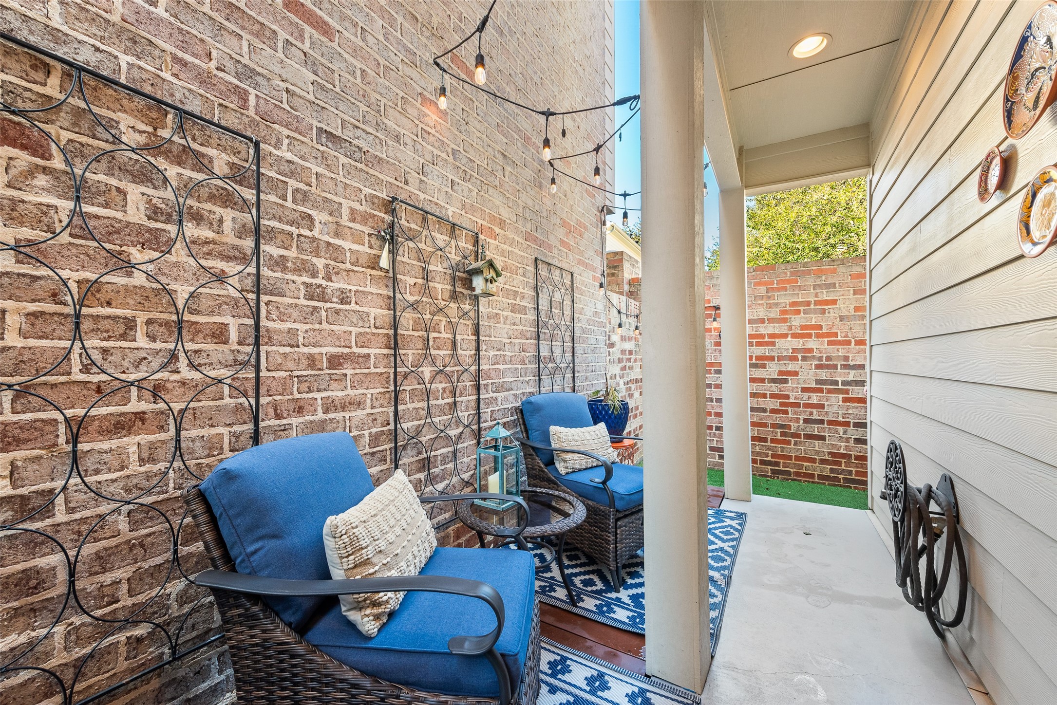 18115 Frankford Lakes Circle Dallas TX 75252