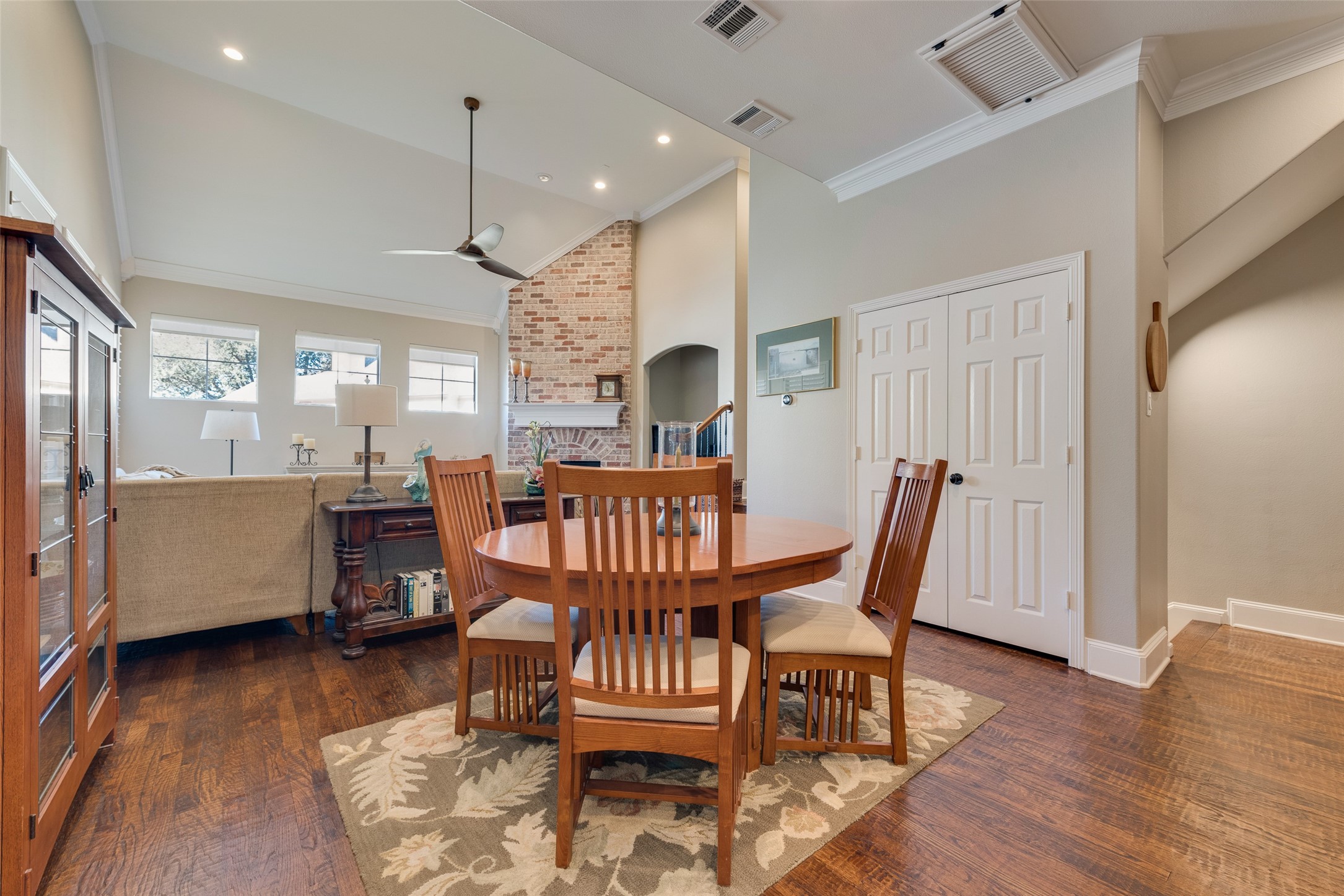 18115 Frankford Lakes Circle Dallas TX 75252
