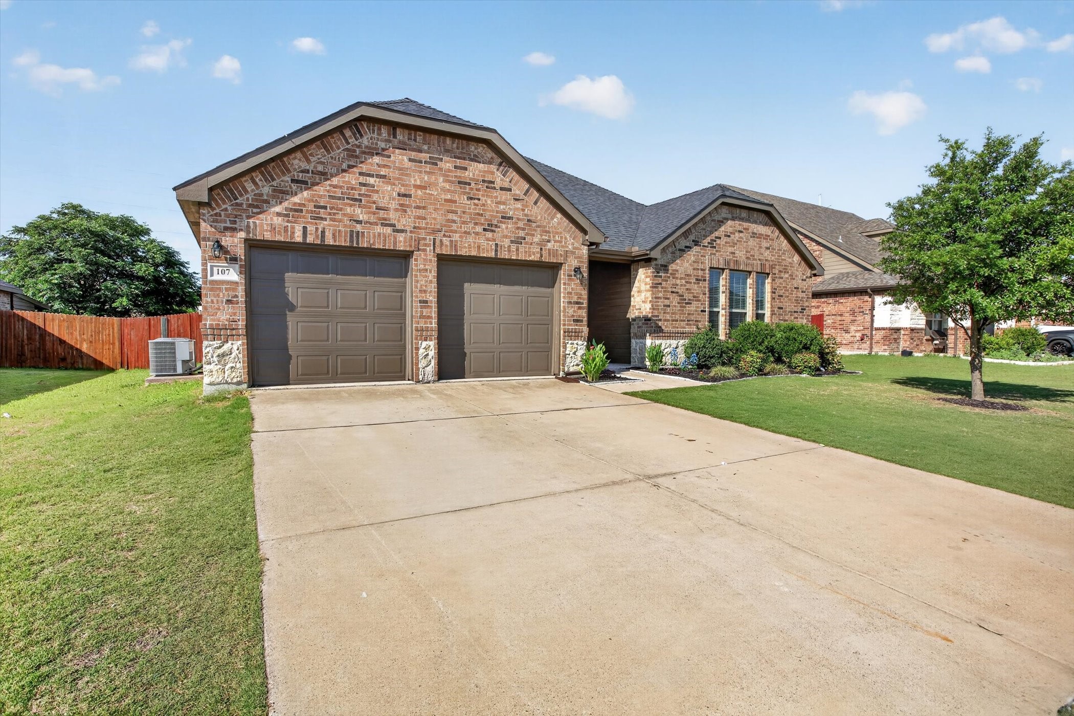 107 Cantle Street Waxahachie TX 75165