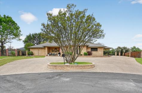 1605 Heather Court Cleburne TX 76033