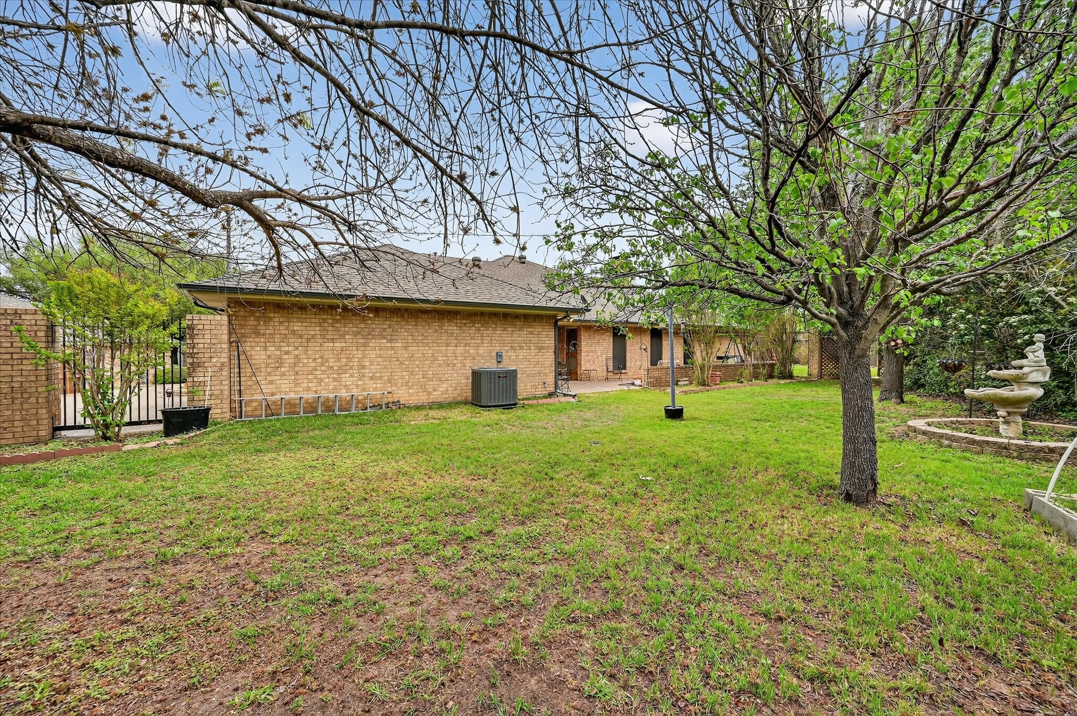 1605 Heather Court Cleburne TX 76033