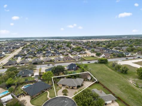 1605 Heather Court Cleburne TX 76033