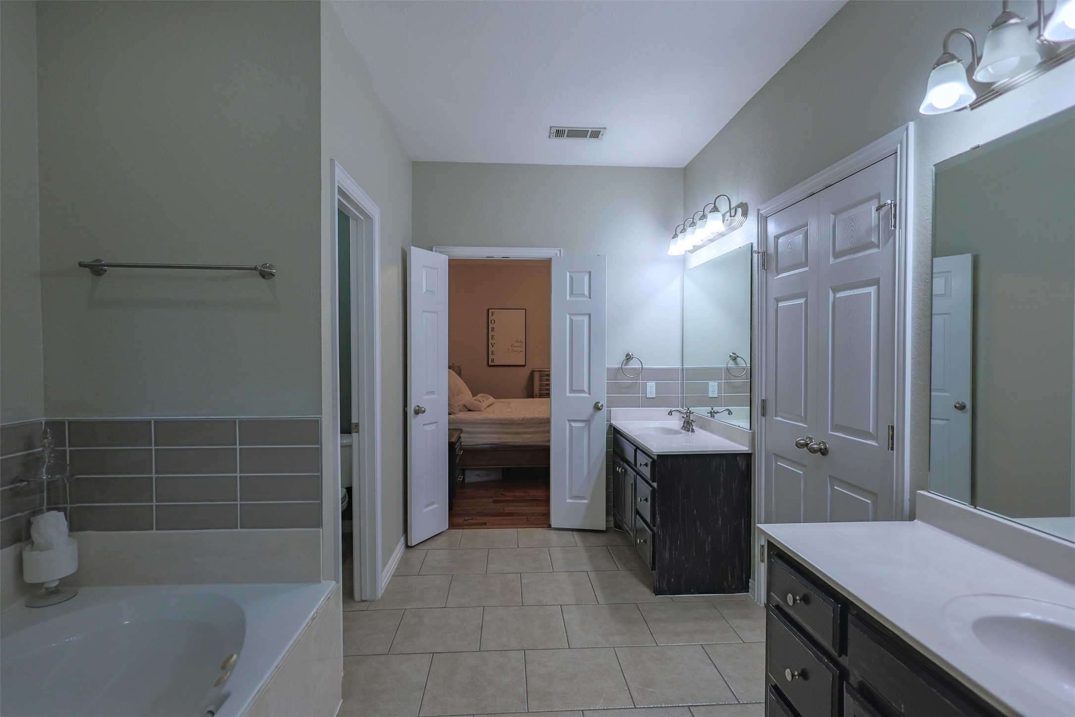 1805 Spinnaker Lane Azle TX 76020