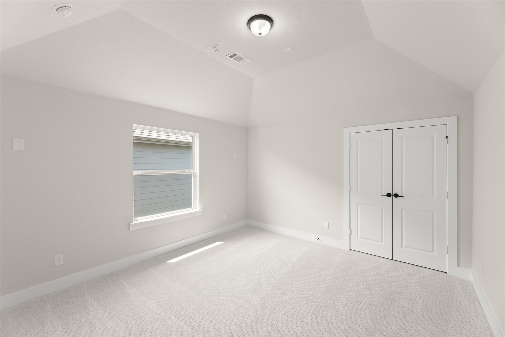 1328 Cash Street Burleson TX 76028