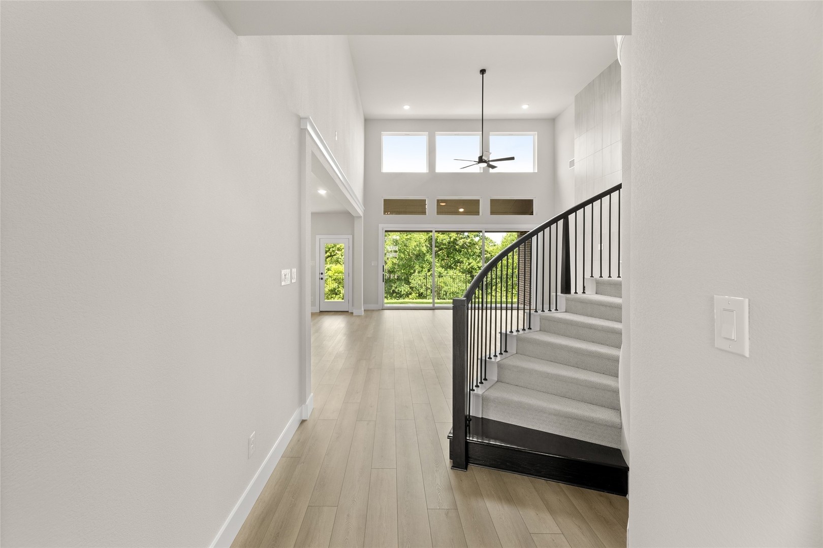 1328 Cash Street Burleson TX 76028