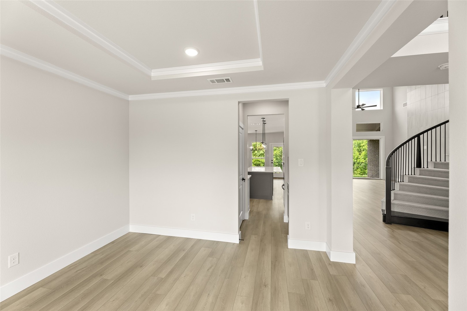 1328 Cash Street Burleson TX 76028