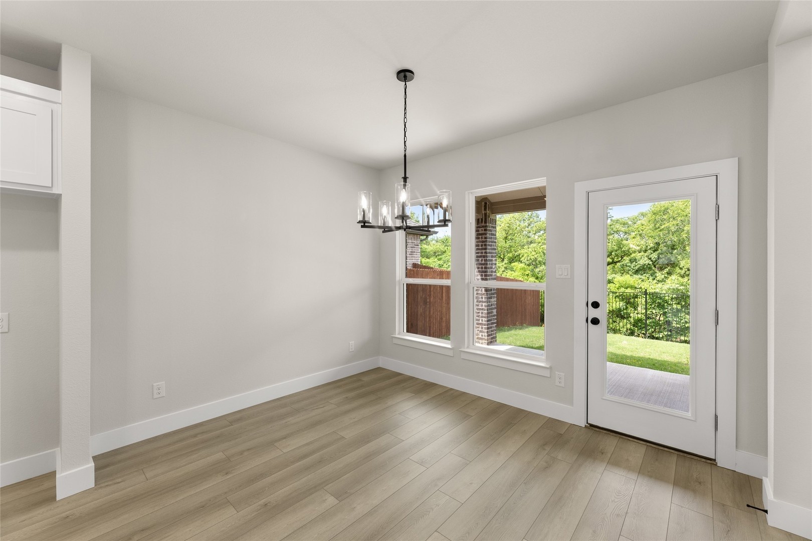 1328 Cash Street Burleson TX 76028