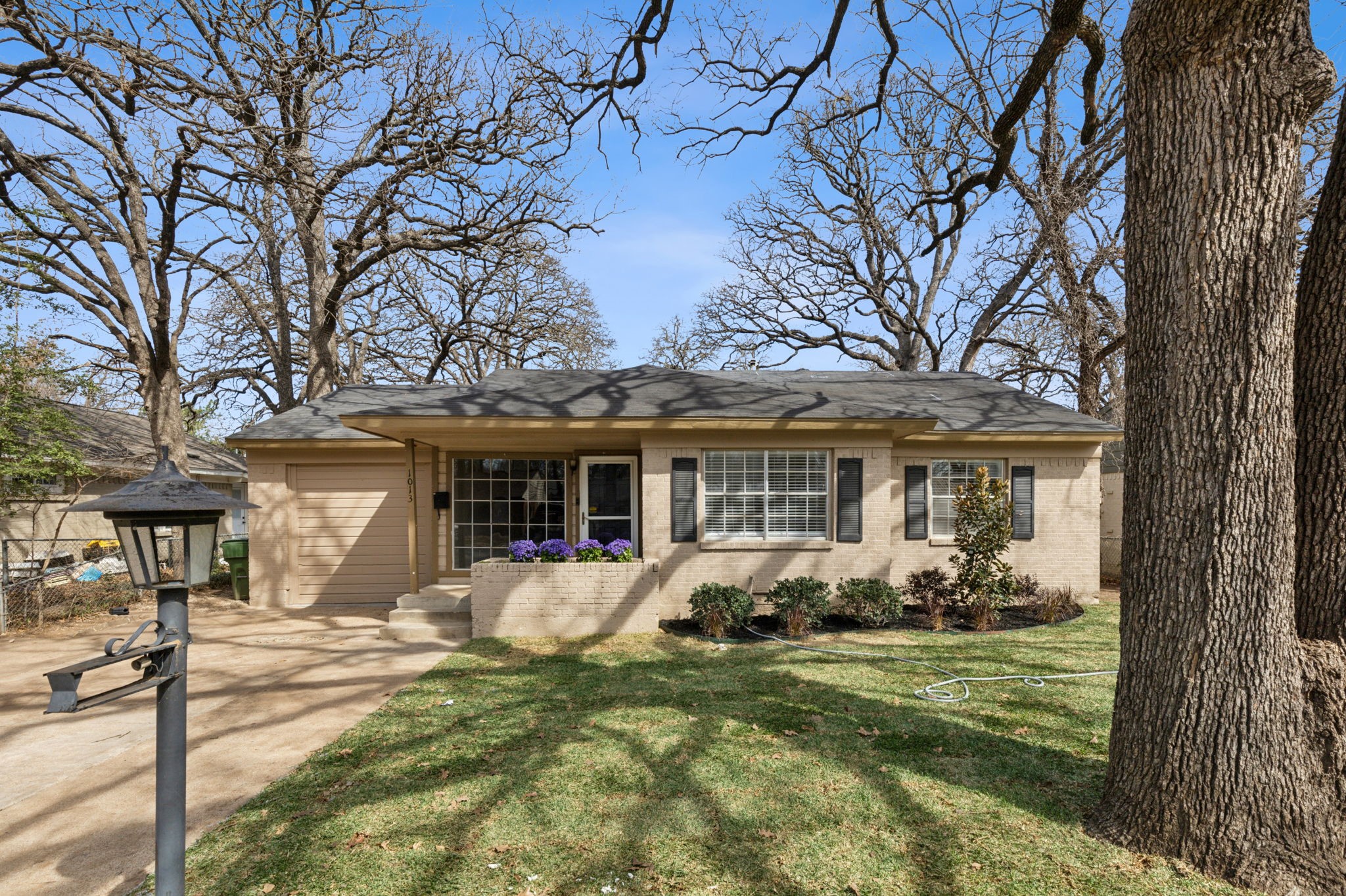 1013 W Inwood Drive Arlington TX 76013